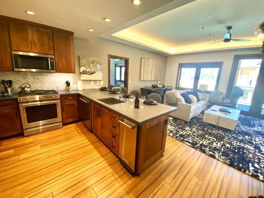 Ski In/Out - Zalanta - Great Location- 2 Hot Tubs - Heated Pool 사우스 레이크 타호 외부 사진
