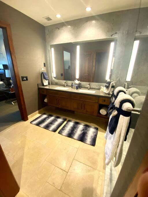 Ski In/Out - Zalanta - Great Location- 2 Hot Tubs - Heated Pool 사우스 레이크 타호 외부 사진